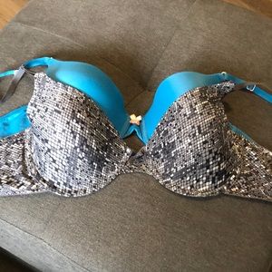 2 maidenform bras for 1 price! 36C